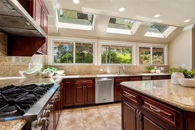 970 S Barton Court, Anaheim Hills, CA 92808 - Photo 6