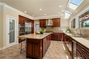 970 S Barton Ct, Anaheim Hills, CA 92808 - Photo 16