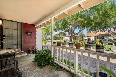 5922 Hayter, Lakewood, CA 90712 - Photo 2