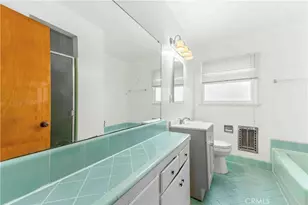 4900 Dockweiler St, Los Angeles, CA 90019 - Photo 10