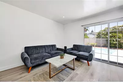 10236 Mattock Avenue, Downey, CA 90241 - Photo 12