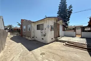 1718 W 109th Pl, Los Angeles, CA 90047 - Photo 4
