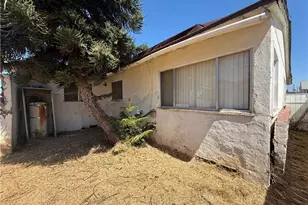 1718 W 109th Pl, Los Angeles, CA 90047 - Photo 10
