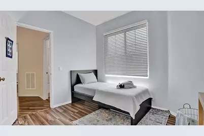 933 Somerville, Irvine, CA 92620 - Photo 20