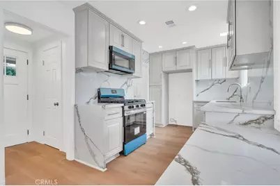 20756 Saticoy Street, Winnetka, CA 91306 - Photo 14