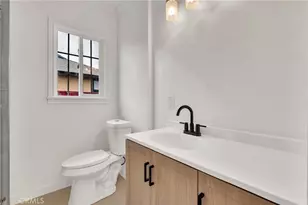 20756 Saticoy St, Winnetka, CA 91306 - Photo 24