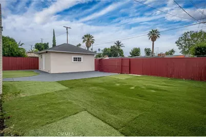 20756 Saticoy Street, Winnetka, CA 91306 - Photo 36