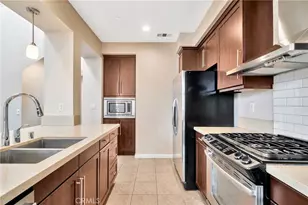 563 W Maple Ave, Orange, CA 92868 - Photo 22