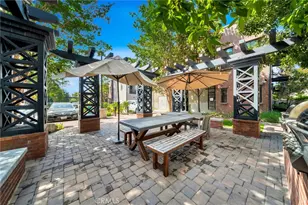 563 W Maple Ave, Orange, CA 92868 - Photo 44