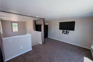 563 W Maple Ave, Orange, CA 92868 - Photo 16