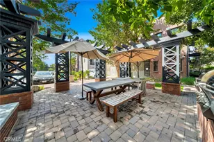 563 W Maple Ave, Orange, CA 92868 - Photo 48