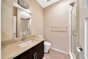 563 W Maple Ave, Orange, CA 92868 - Photo 16