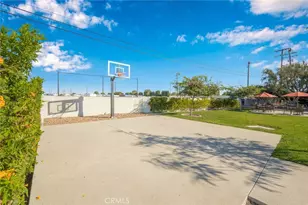 1560 Homewood Rd, Seal Beach, CA 90740 - Photo 52
