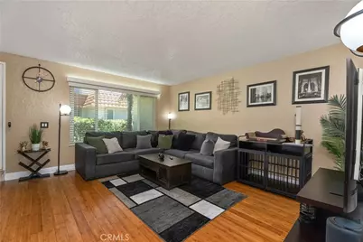 22806 Malaga, Lake Forest, CA 92630 - Photo 4