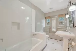 351 Newport Ave, Long Beach, CA 90814 - Photo 28