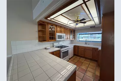 2514 N Tustin Avenue #F, Santa Ana, CA 92705 - Photo 4