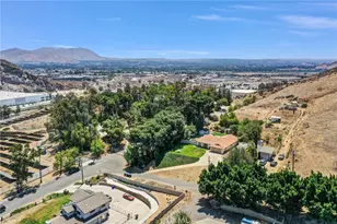 6018 Andalusia, Jurupa Valley, CA 92509 - Photo 32