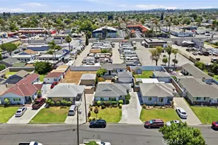 9138 Rendalia, Bellflower, CA 90706 - Photo 46