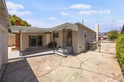 13023 Woodcock, Sylmar, CA 91342 - Photo 32