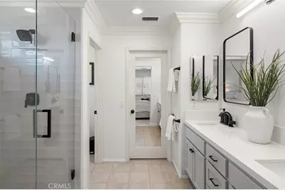 302 Turtle Bay Ln, Costa Mesa, CA 92627 - Photo 24