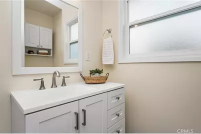 944 W Acacia Avenue, Orange, CA 92868 - Photo 28