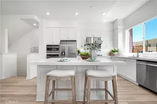127 Biome, Irvine, CA 92618 - Photo 4