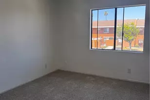 14033 Anderson, Paramount, CA 90723 - Photo 6