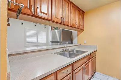 1001 131 W Stevens #131, Santa Ana, CA 92707 - Photo 8