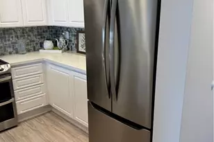 525 E Seaside Way, Long Beach, CA 90802 - Photo 10