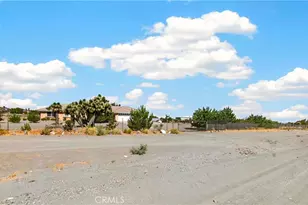 10624 Nugget, Phelan, CA 92371 - Photo 62