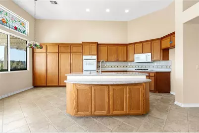 40500 Via Tapadero, Murrieta, CA 92562 - Photo 18