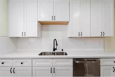1382 Via Santiago #D, Corona, CA 92882 - Photo 8
