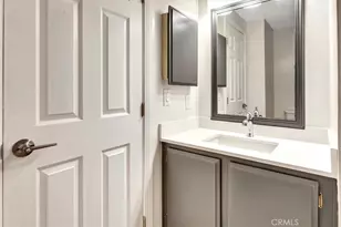 105 Monaco, Santa Ana, CA 92703 - Photo 10