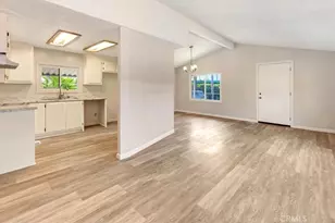 105 Monaco, Santa Ana, CA 92703 - Photo 4