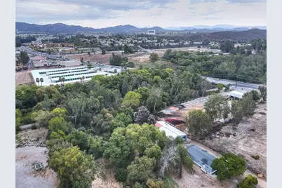 22784 Grand, Wildomar, CA 92595 - Photo 32