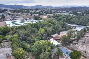 22784 Grand, Wildomar, CA 92595 - Photo 32