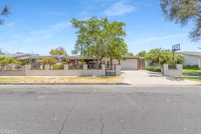 1401 S Joane Way, Santa Ana, CA 92704 - Photo 2