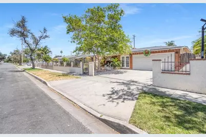 1401 S Joane Way, Santa Ana, CA 92704 - Photo 4