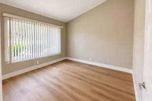 11 Beechwood, Irvine, CA 92604 - Photo 18