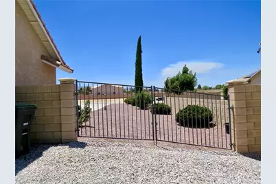 7445 El Manor, Hesperia, CA 92344 - Photo 50