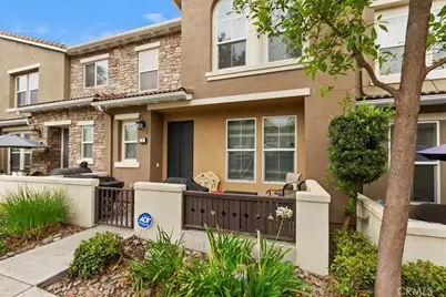 15723 Parkhouse #19, Fontana, CA 92336 - Photo 4