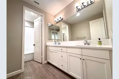 291 Barnes Road, Tustin, CA 92782 - Photo 16