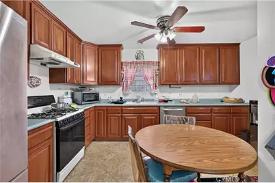 1037 W 133rd Street, Gardena, CA 90247 - Photo 8