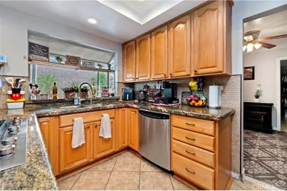 12685 Oriole Avenue, Grand Terrace, CA 92313 - Photo 14