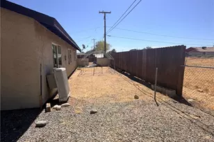 18265 Larkspur, Adelanto, CA 92301 - Photo 16