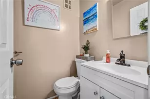 10761 Magnolia Ave, Anaheim, CA 92804 - Photo 18