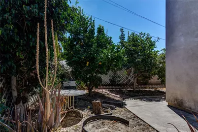 5901 Los Encinos, Buena Park, CA 90620 - Photo 32