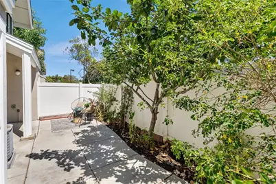39 Tarocco, Irvine, CA 92618 - Photo 20