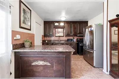 12375 Poinsettia, El Monte, CA 91732 - Photo 14