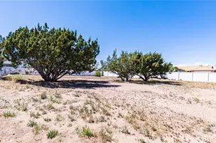 6920 11th, Hesperia, CA 92345 - Photo 20